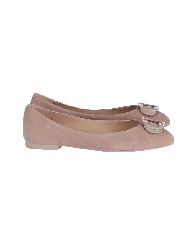 Stuart Weitzman Ballet Flats in Cream Suede