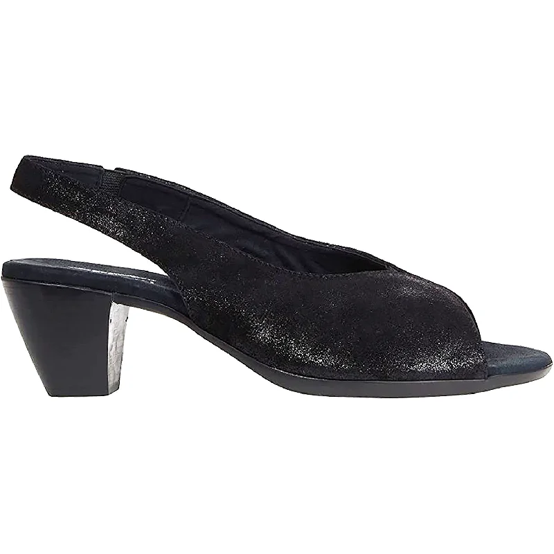 sandals for sightseeing adventures by the beachWomen's Munro Rochelle Black Shimmer Suede