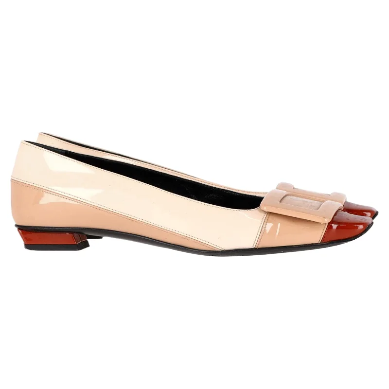 Roger Vivier Belle Vivier Buckle Flats in Beige Patent Leather