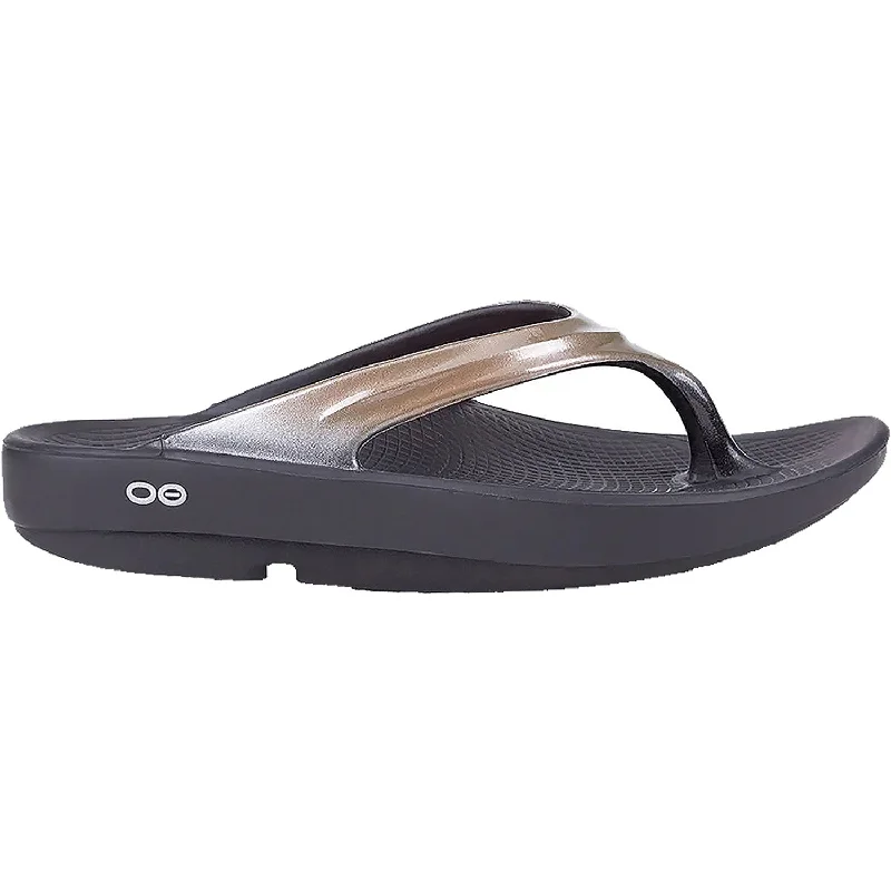 sandals for summer vacations on the beachWomen's OOFOS OOlala Luxe Latte Synthetic