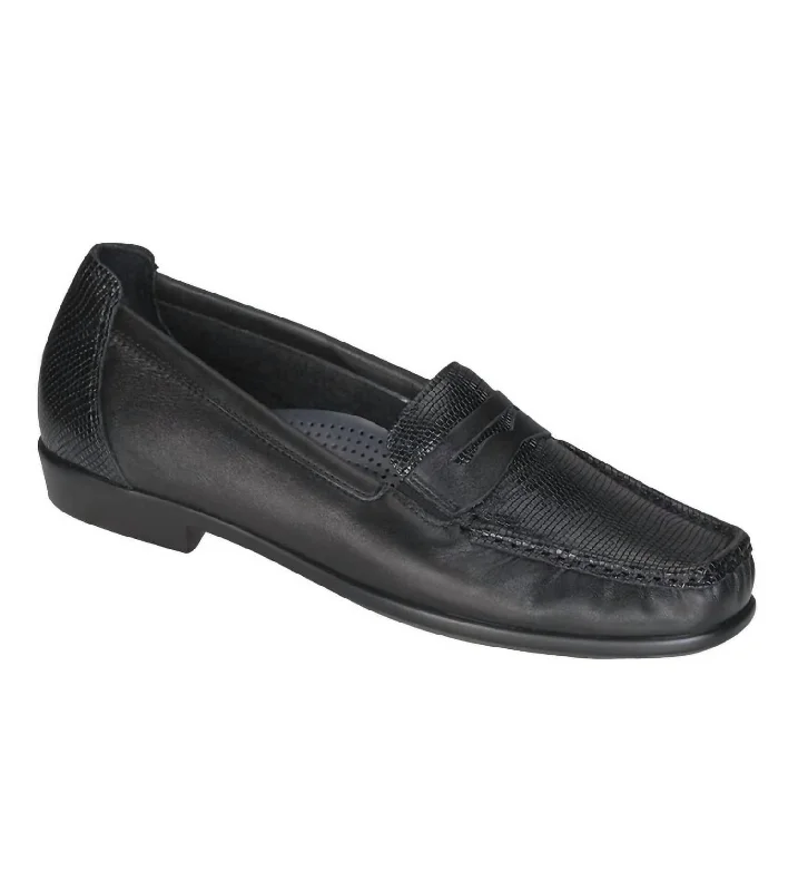 Women's Penny J Loafer - Narrow In Black