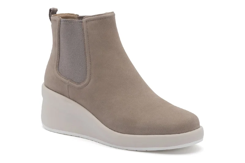 Stylish snow boots for women with fur lining-Passage Chelsea