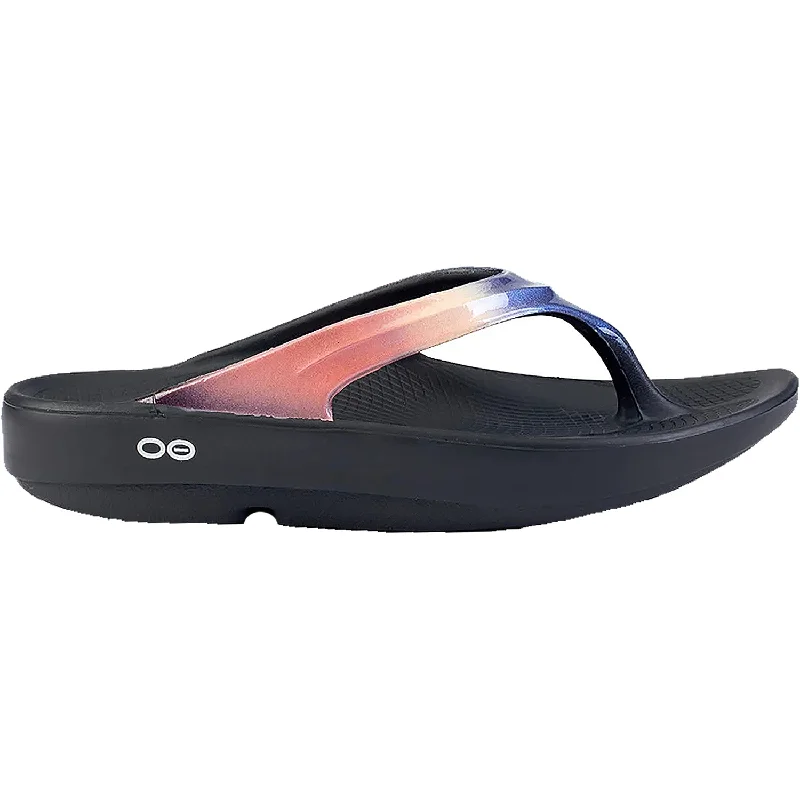 sandals for long walks along city streetsWomen's OOFOS OOlala Luxe Horizon Synthetic