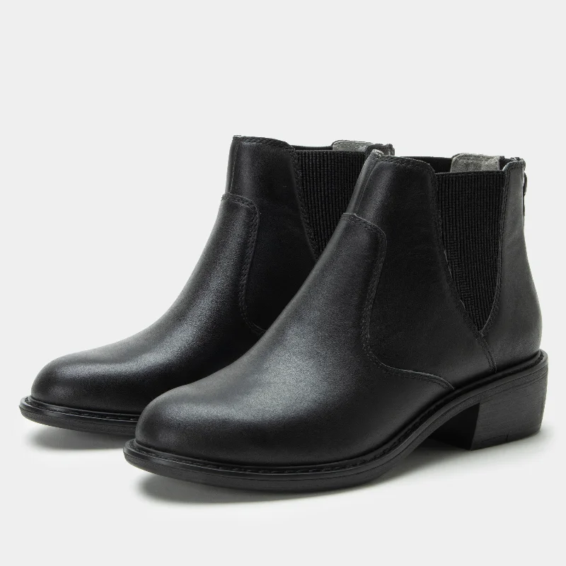 Stylish low heel boots for men-Meadow Black Boot