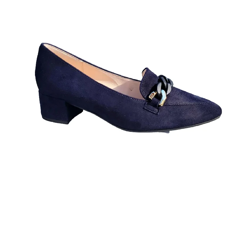 Women's Loafers In Navy /w Gold Link